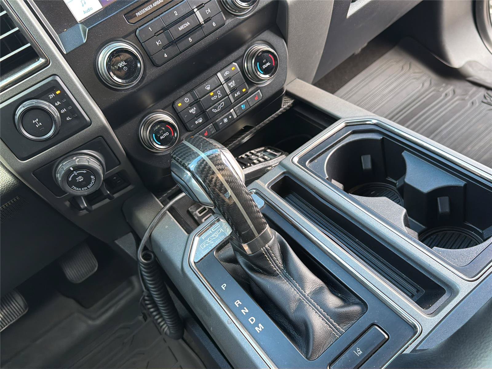 Used 2020 Ford F150 Raptor w/ Equipment Group 802A Luxury AWD/4WD image 16