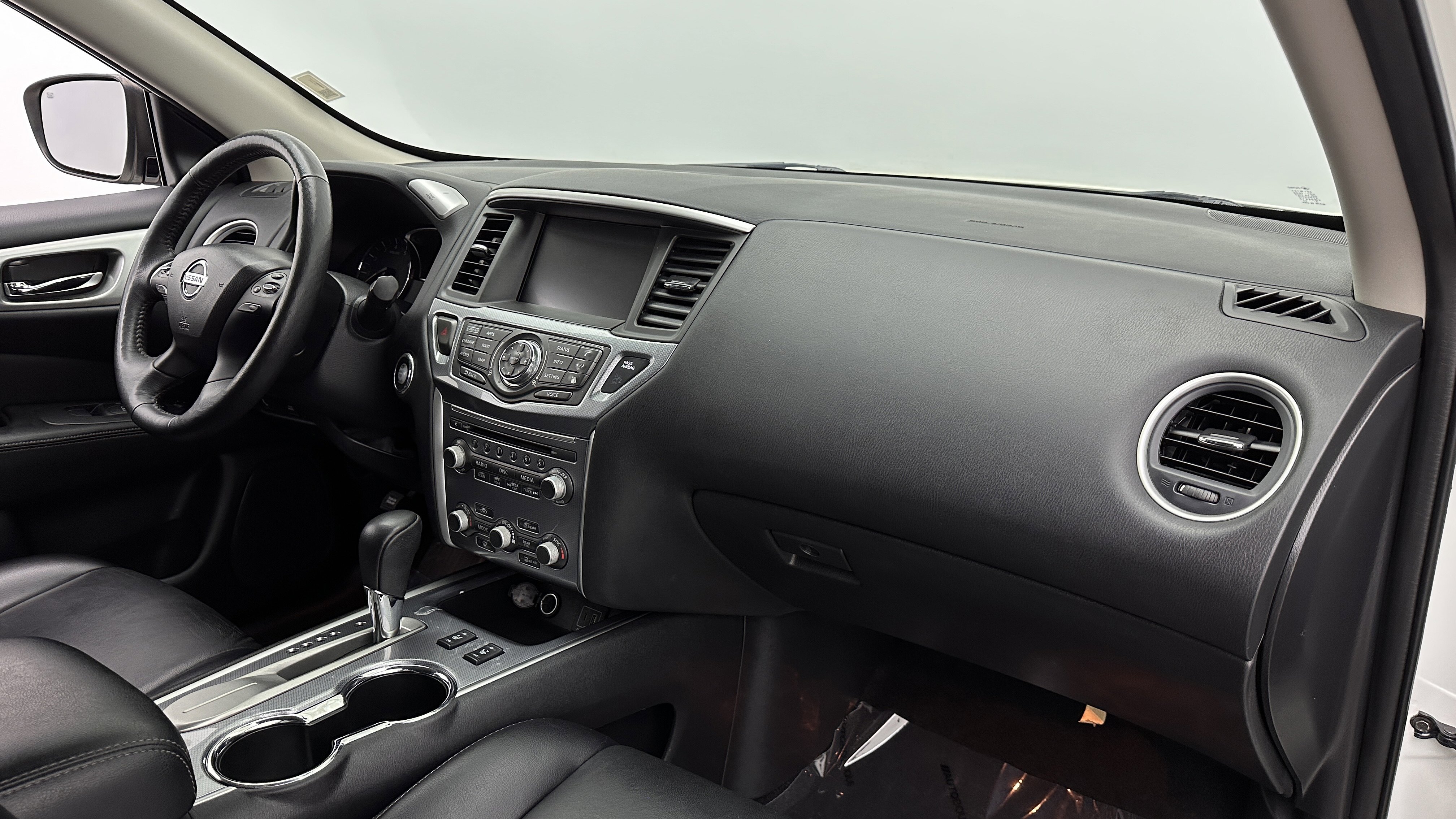 Used 2019 Nissan Pathfinder SL w/ Cargo Package image 40