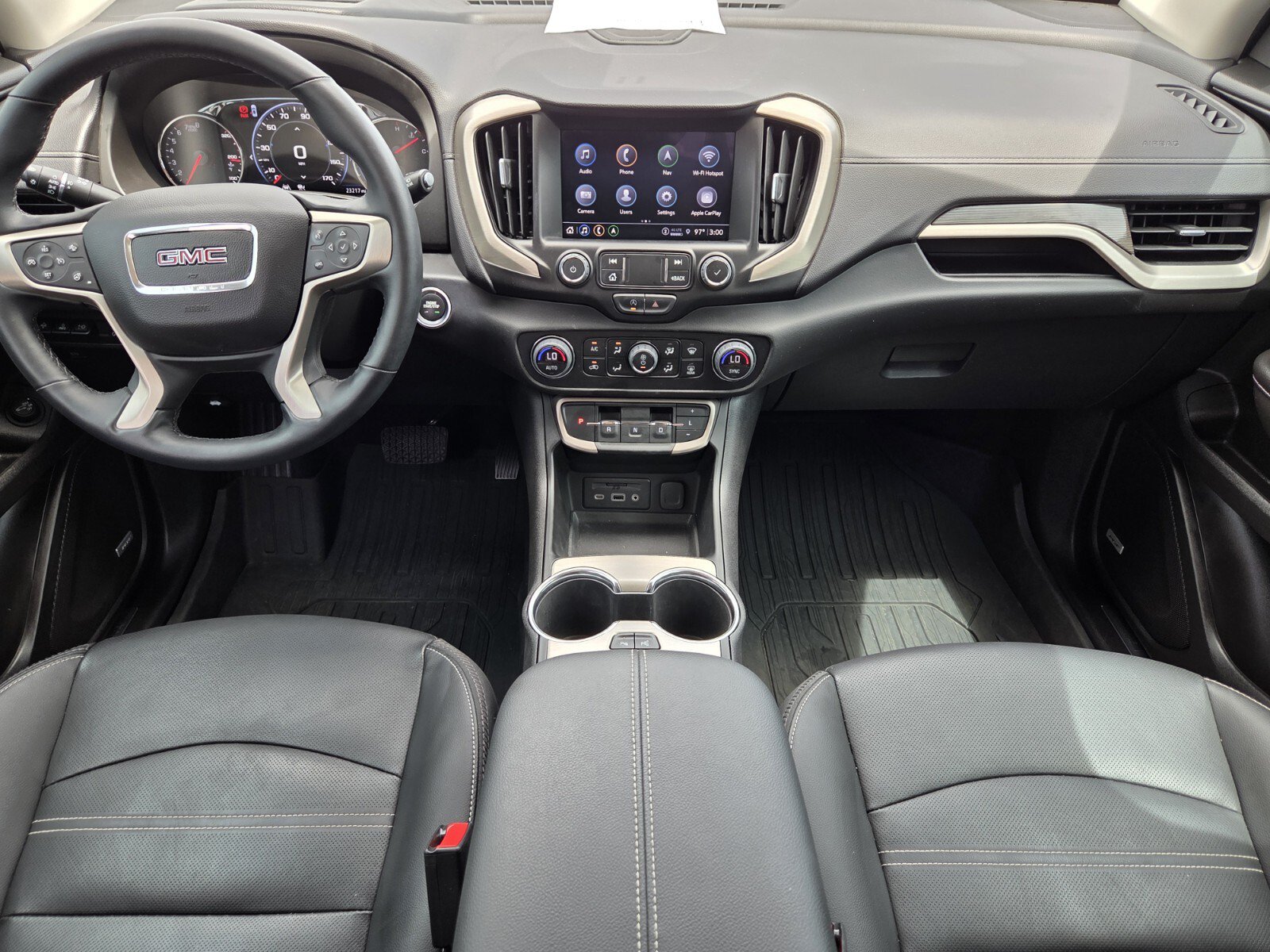 Used 2024 GMC Terrain Denali w/ Denali Premium Package AWD/4WD image 7