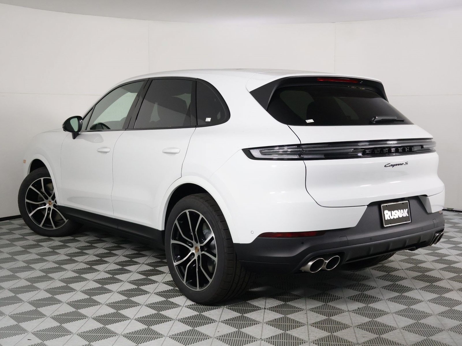 New 2026 Porsche Cayenne S AWD/4WD image 3