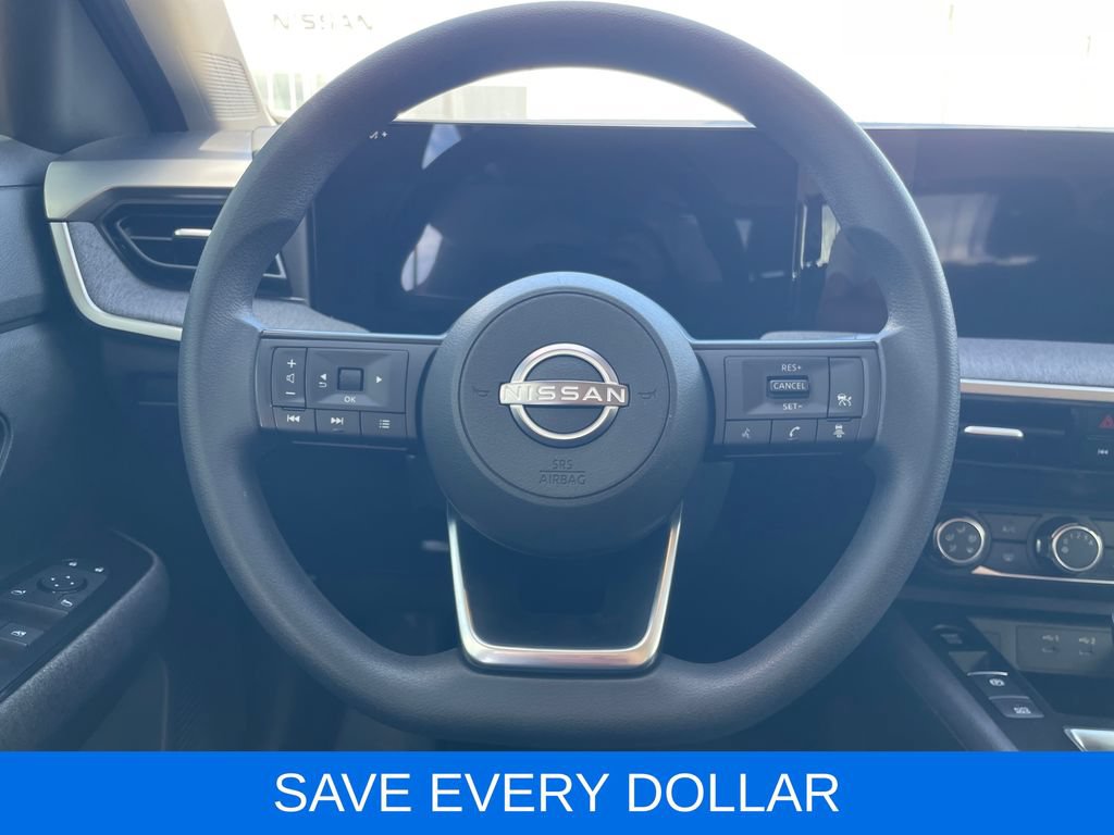 Used 2025 Nissan Kicks SV FWD image 14
