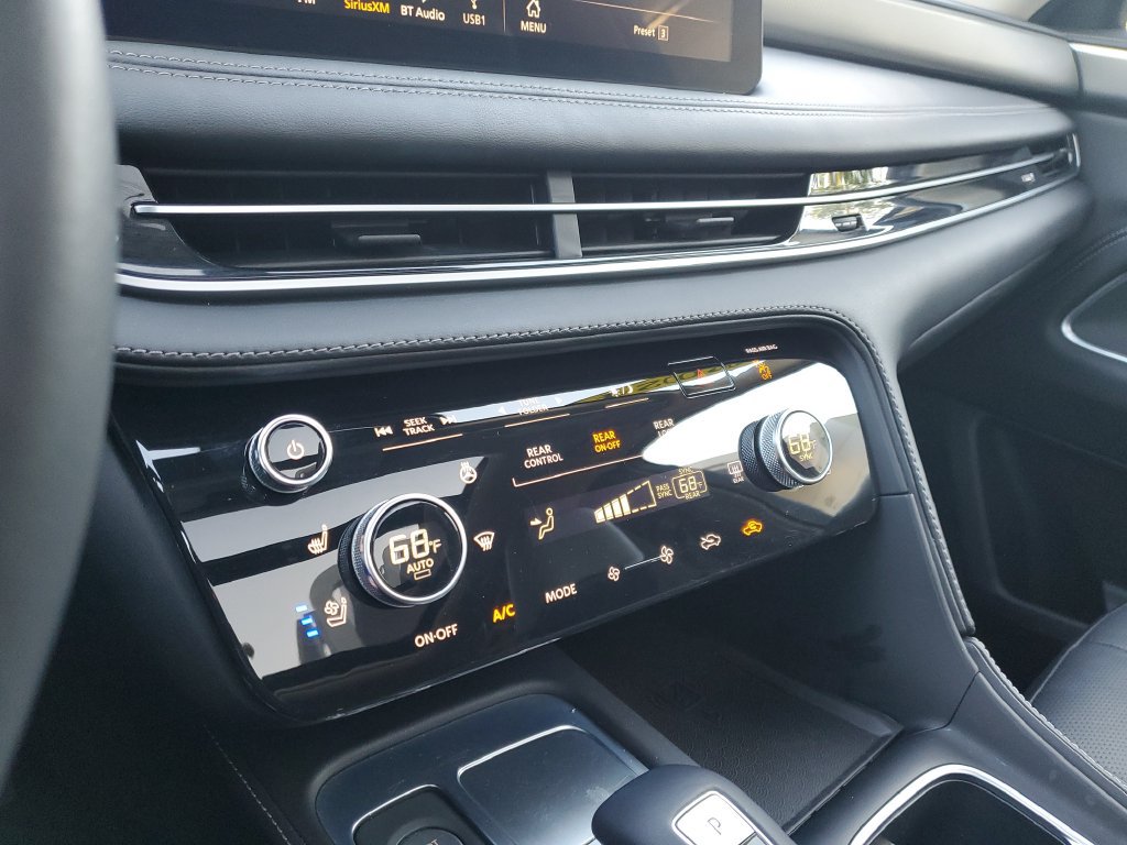 Used 2024 INFINITI QX60 Luxe w/ Vision Package FWD image 30