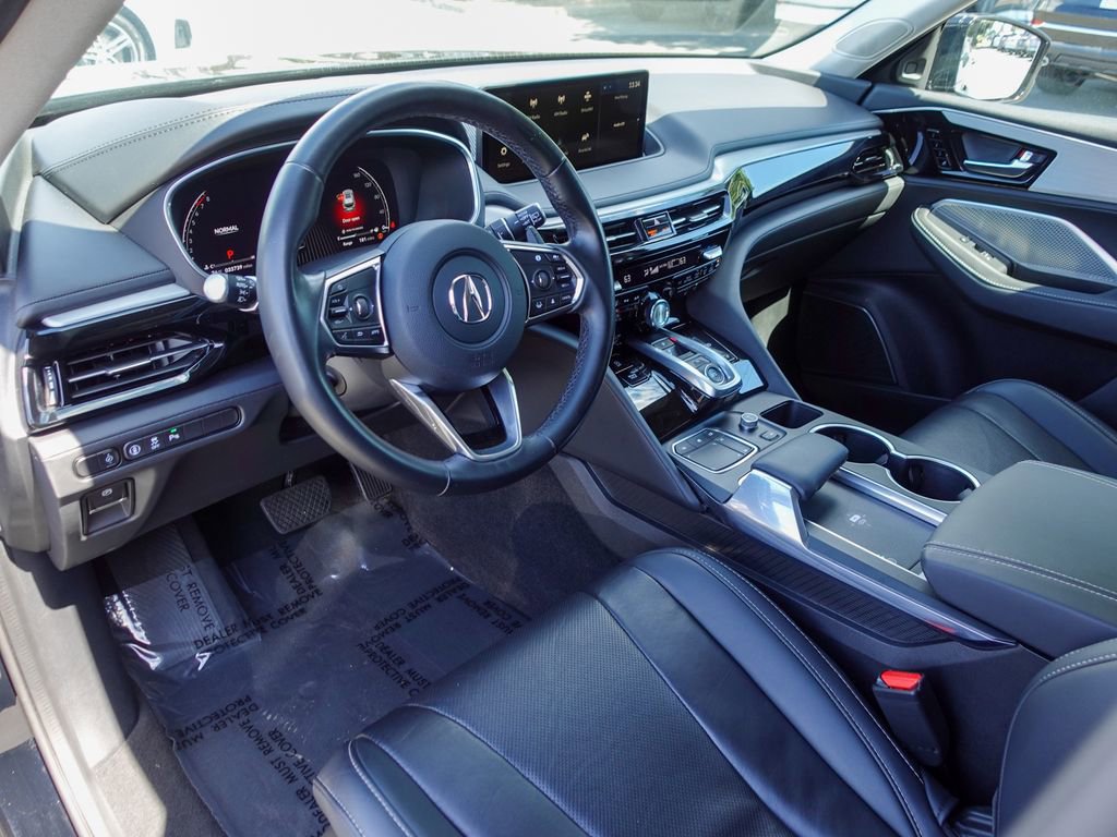 Used 2023 Acura MDX SH-AWD w/ Technology Package image 11