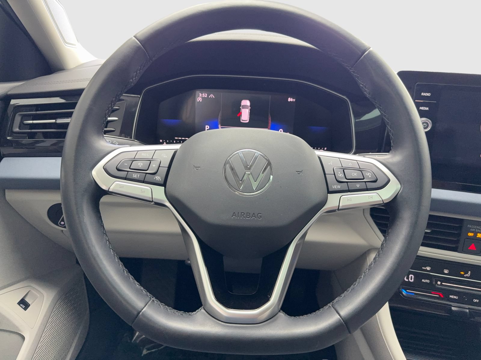 Used 2025 Volkswagen Jetta SE w/ Sunroof Package FWD image 19