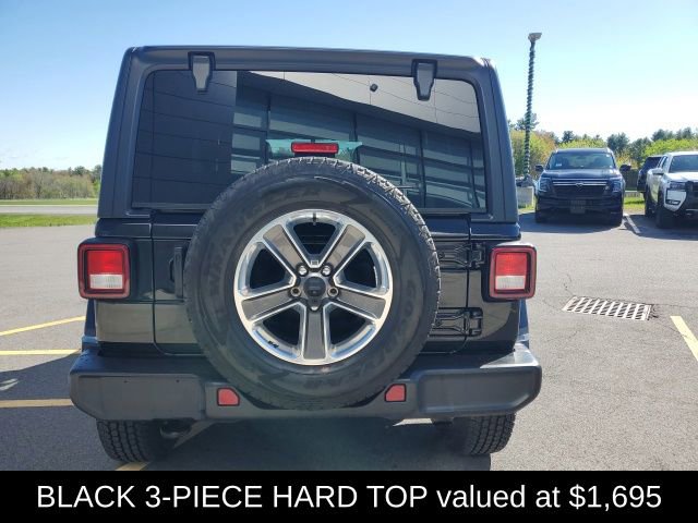 Used 2022 Jeep Wrangler Unlimited Sahara w/ Cold Weather Group AWD/4WD image 5