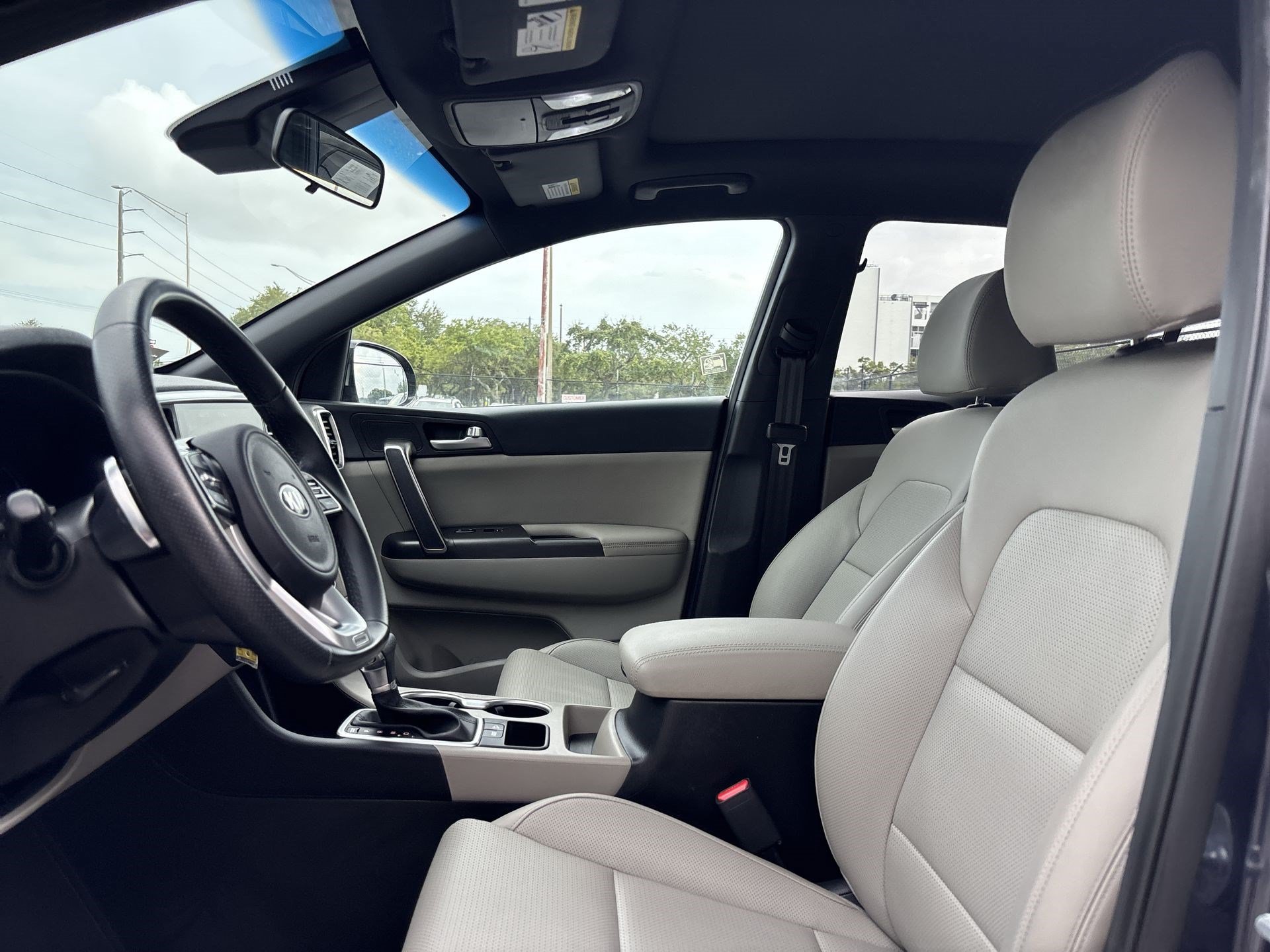 Certified 2022 Kia Sportage Nightfall Edition FWD image 13