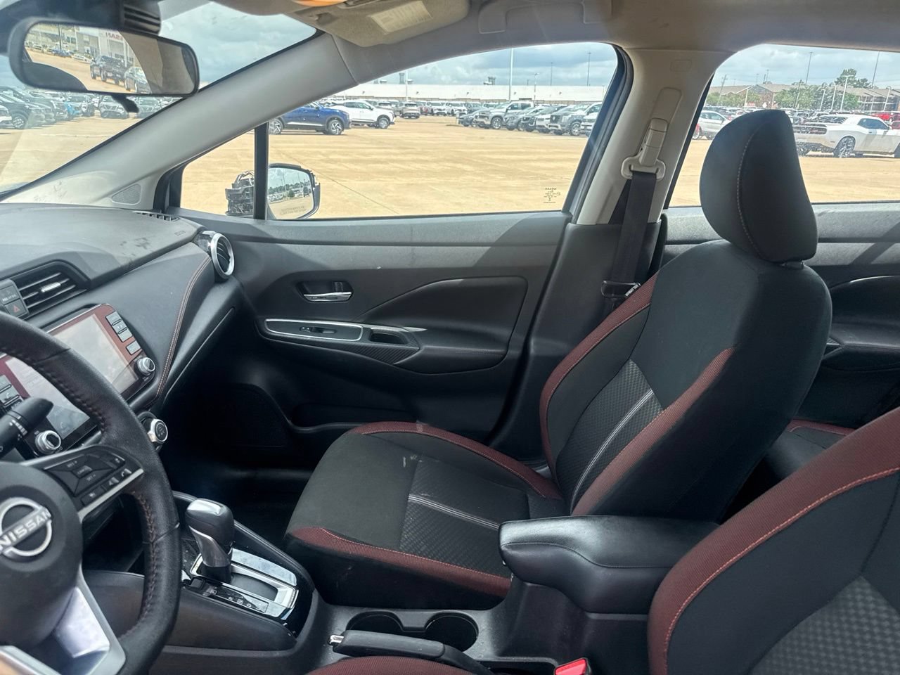 Certified 2025 Nissan Versa SR w/ Trunk Package FWD image 34