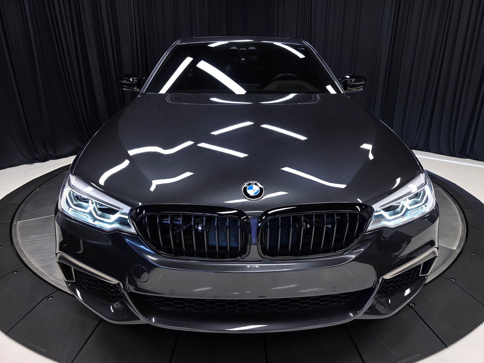 Used 2020 BMW M550i xDrive w/ Executive Package AWD/4WD image 59