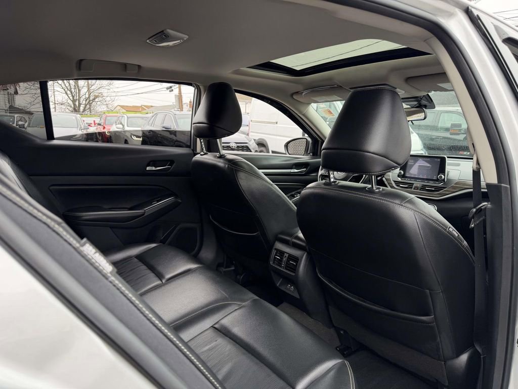 Used 2022 Nissan Altima 2.5 SL image 14