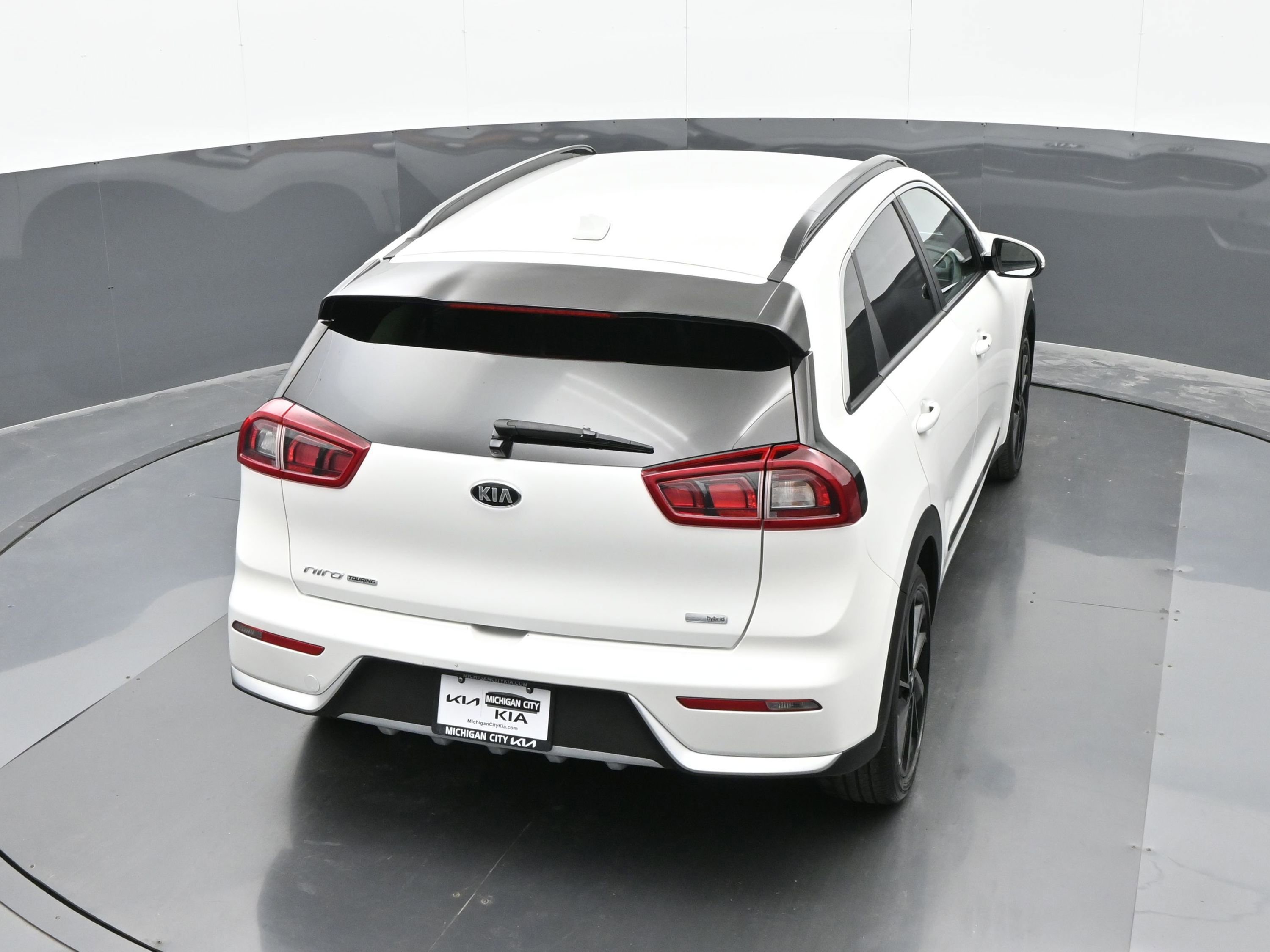 Used 2019 Kia Niro S Touring image 36