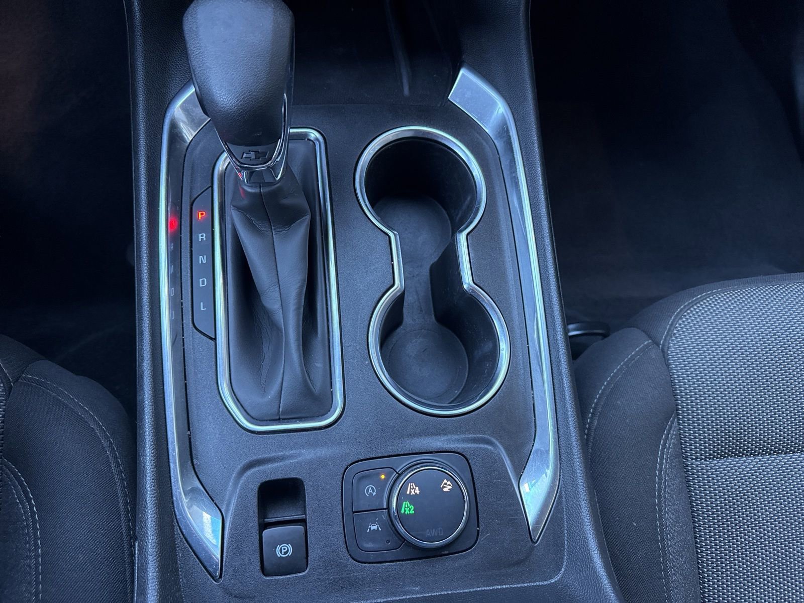 Used 2023 Chevrolet Traverse LT w/ Rear Camera Mirror Package image 30