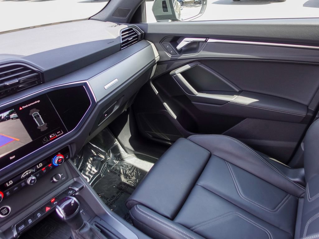 Used 2025 Audi Q3 2.0T Premium w/ Convenience Package image 20