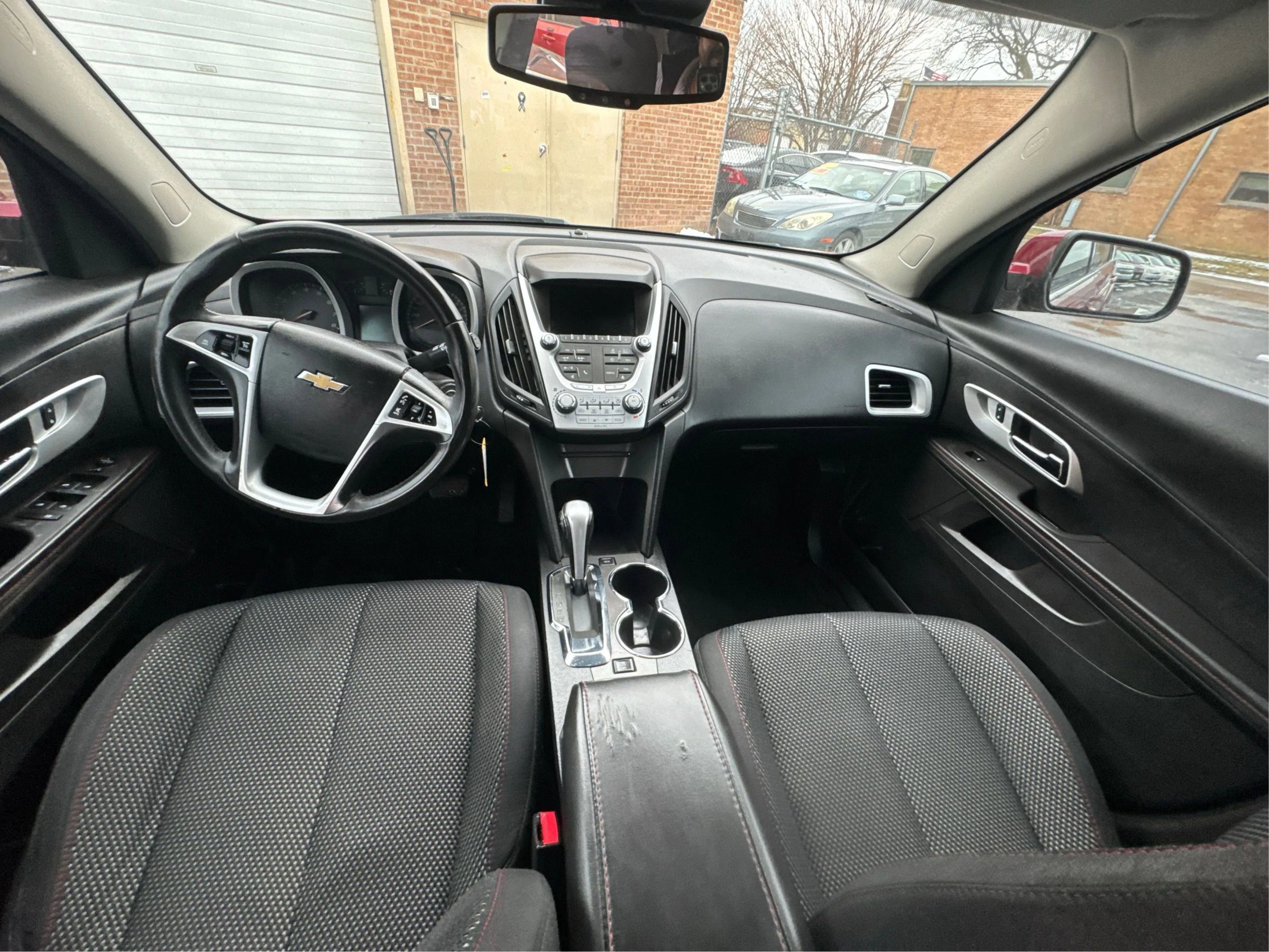 Used 2015 Chevrolet Equinox LT w/ Driver Convenience Package image 26