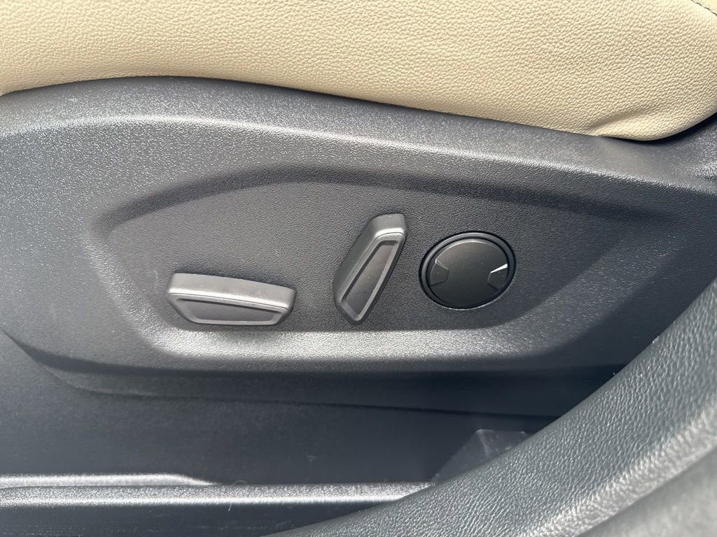 Used 2024 Ford Edge Titanium image 18