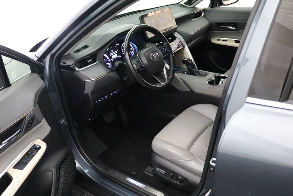 Used 2022 Toyota Venza Limited AWD/4WD image 19