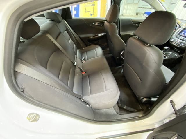 Used 2022 Chevrolet Malibu LT FWD image 28