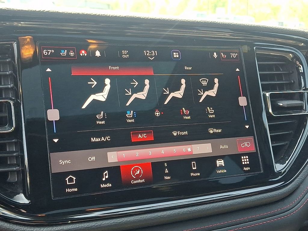 Used 2022 Dodge Durango R/T w/ Blacktop Package AWD/4WD image 17