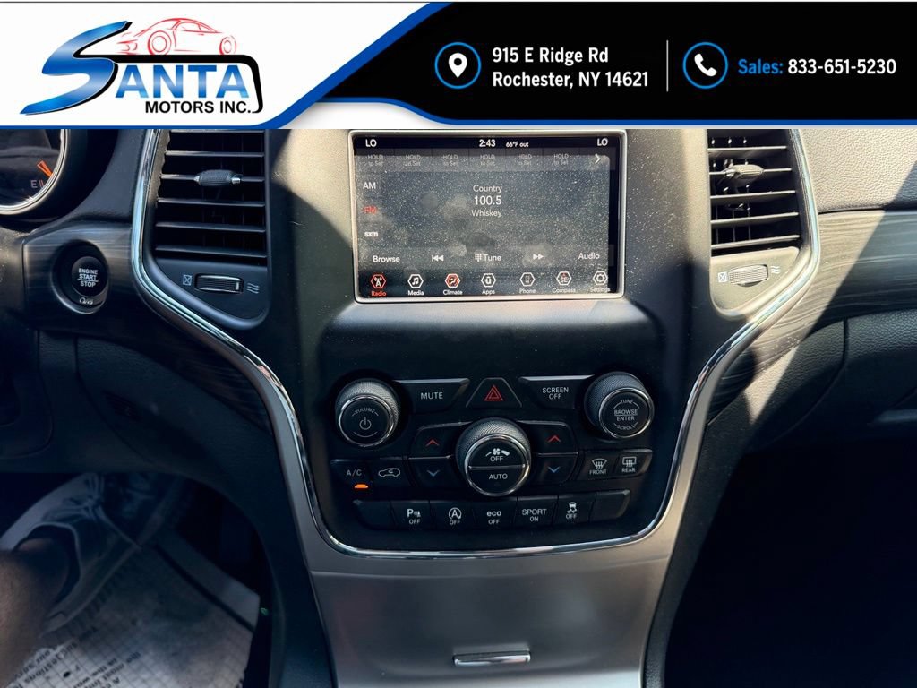 Used 2019 Jeep Grand Cherokee Laredo AWD/4WD image 8
