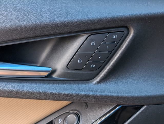New 2026 Chevrolet Equinox ACTIV w/ Convenience Package III FWD image 13