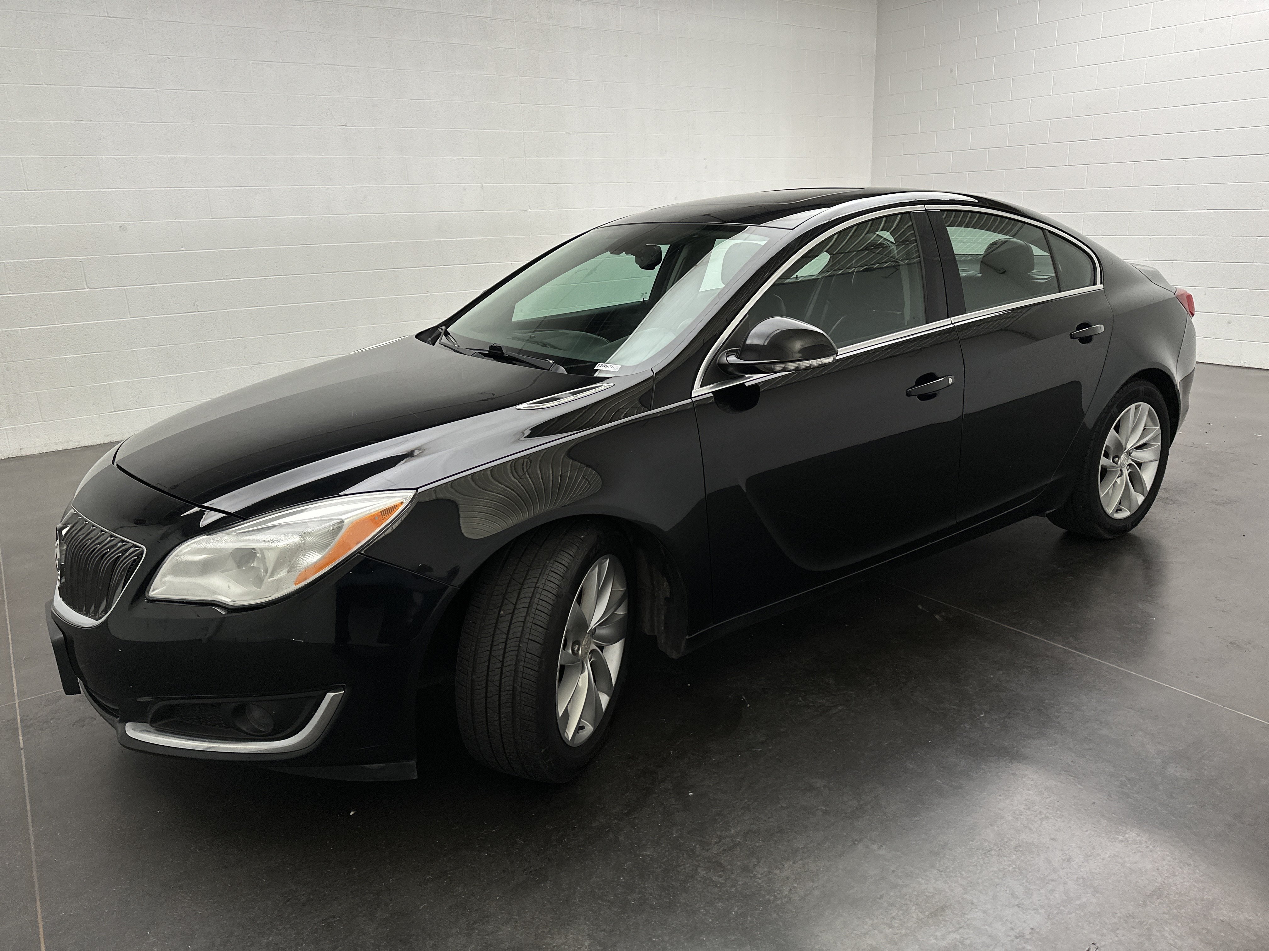Used 2015 Buick Regal FWD image 4