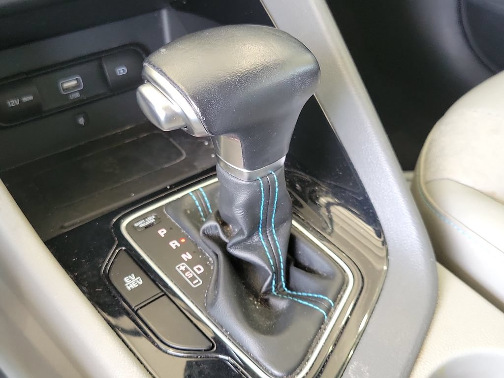Used 2021 Kia Niro EX FWD image 26