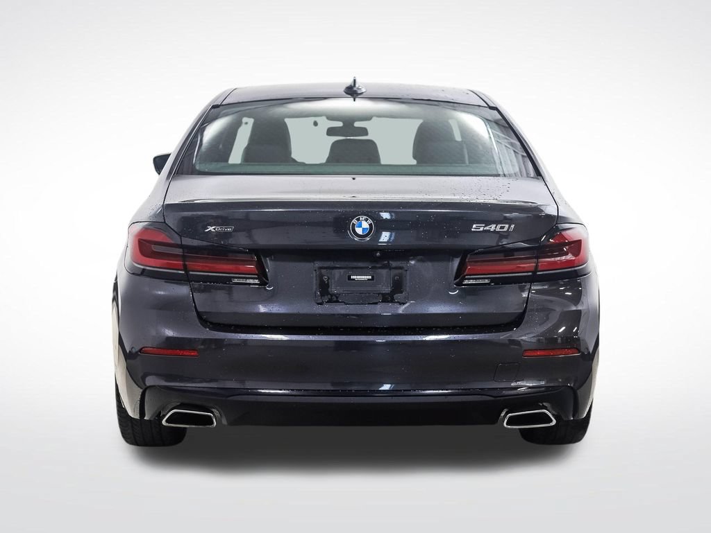 Used 2021 BMW 540i xDrive w/ Premium Package AWD/4WD image 4