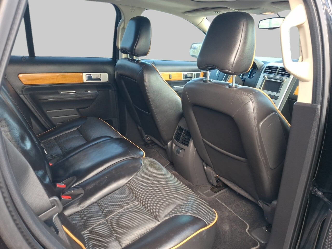 Used 2010 Lincoln MKX 2WD image 11