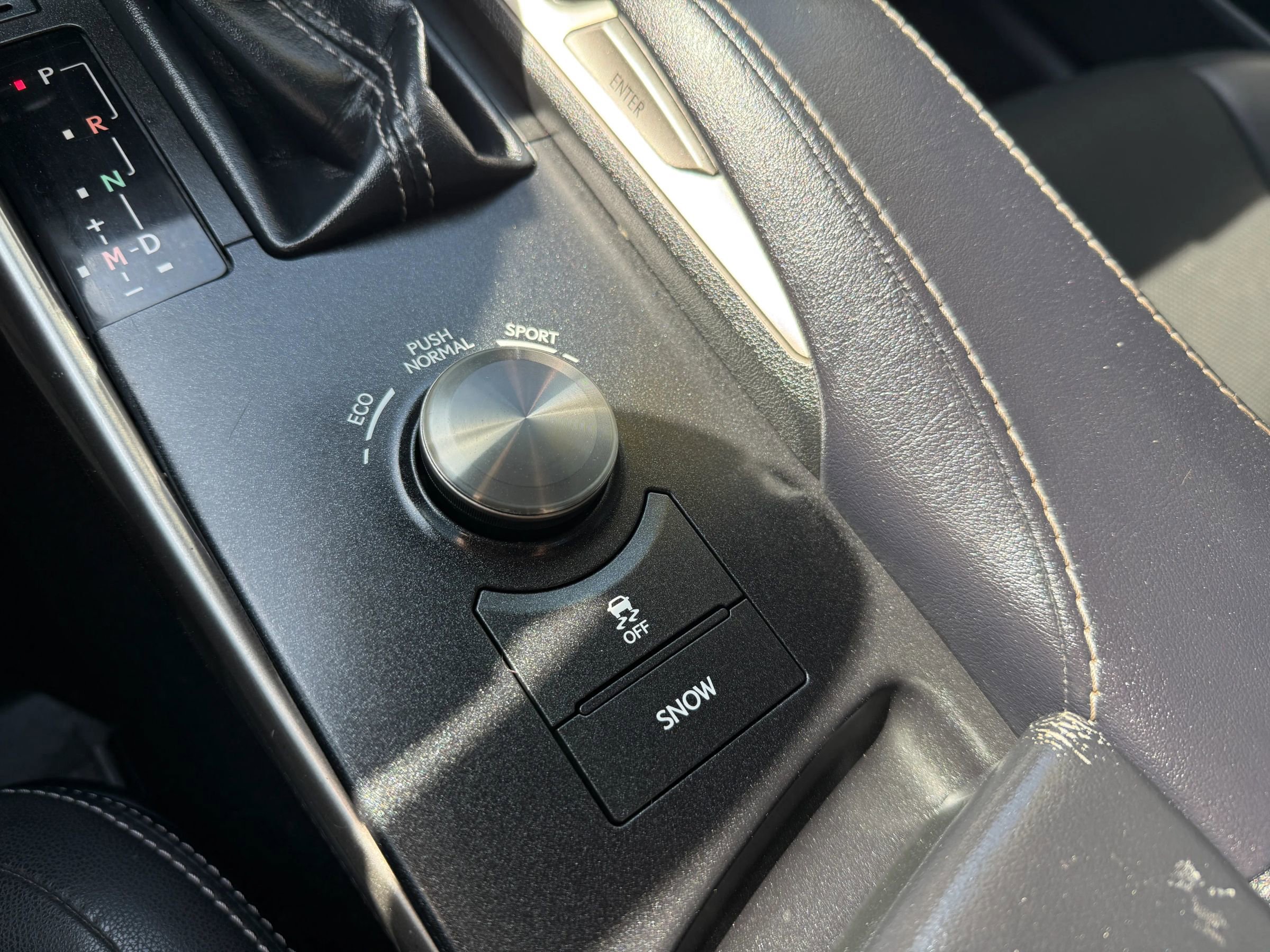 Used 2018 Lexus IS 350 AWD image 28