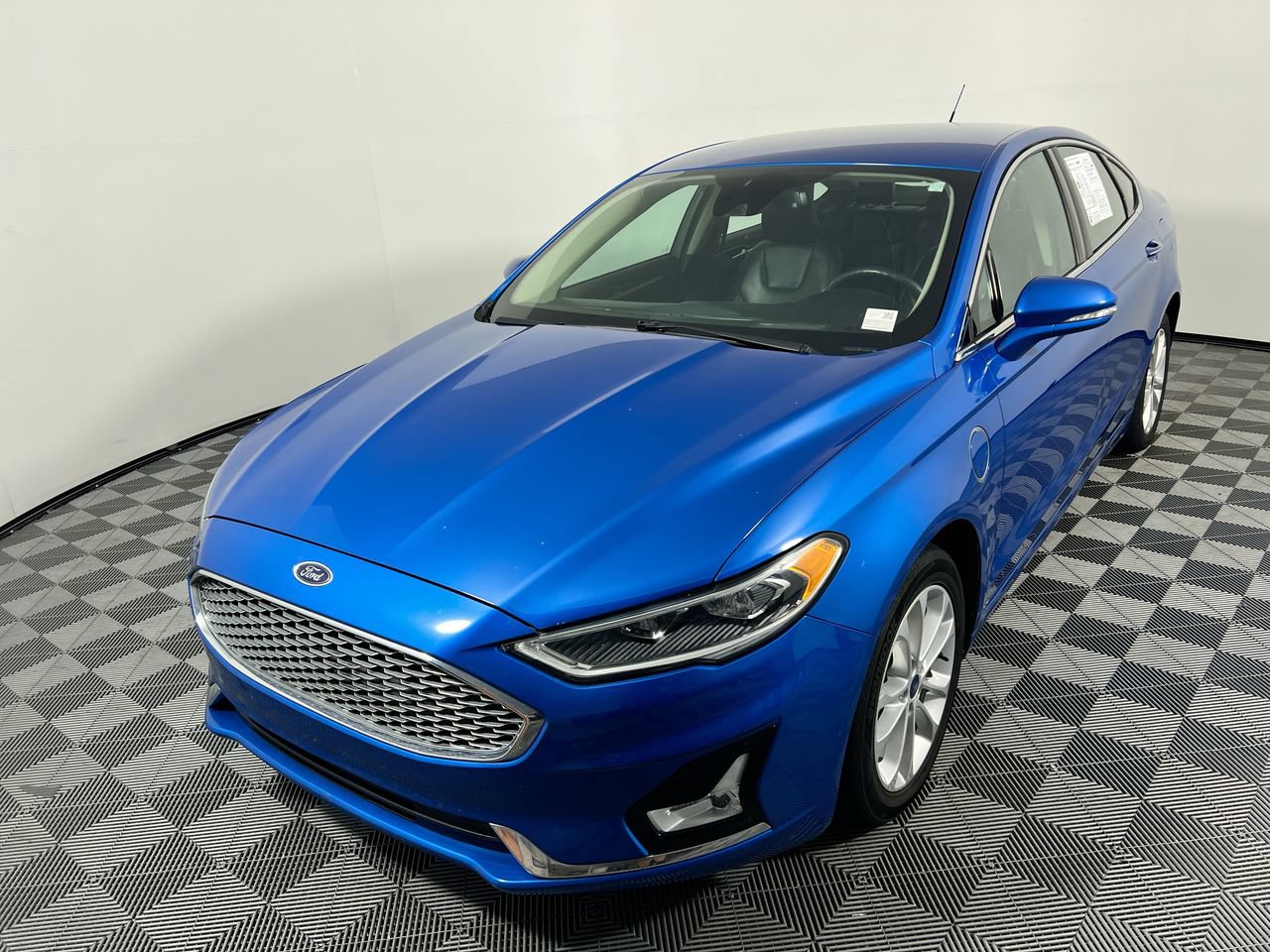 Used 2019 Ford Fusion Energi Titanium FWD image 7
