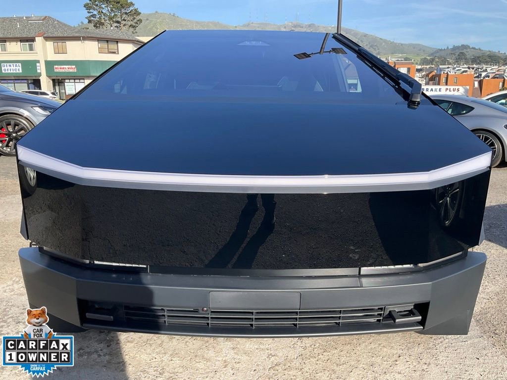 Used 2024 Tesla Cybertruck AWD Crew Cab image 95