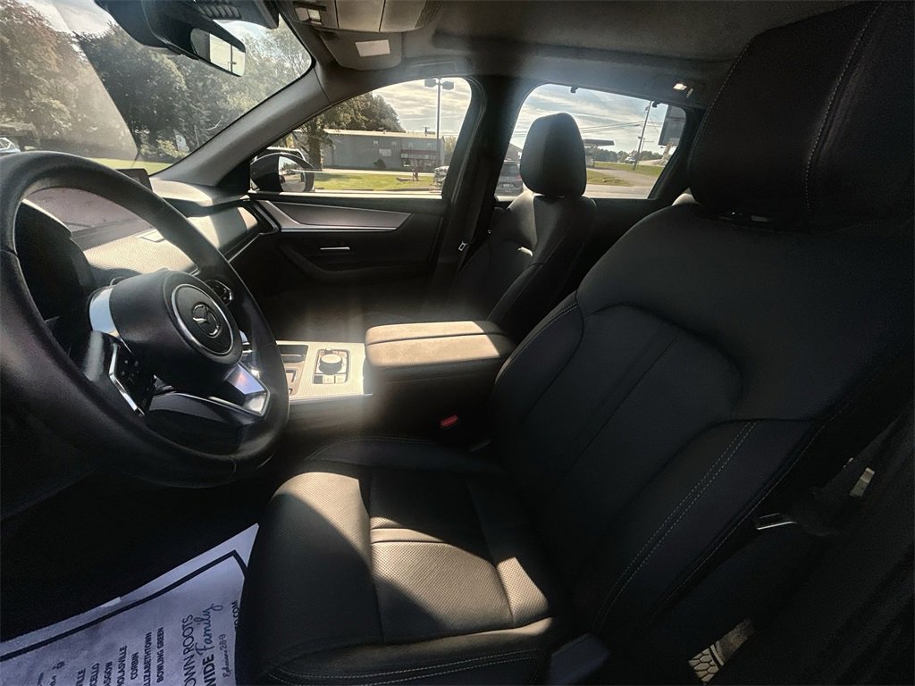 Used 2025 MAZDA CX-90 3.3 Turbo w/ Premium Sport Pkg image 15