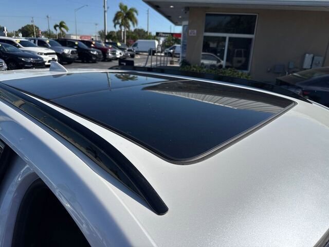 Used 2022 Cadillac XT4 Sport image 15