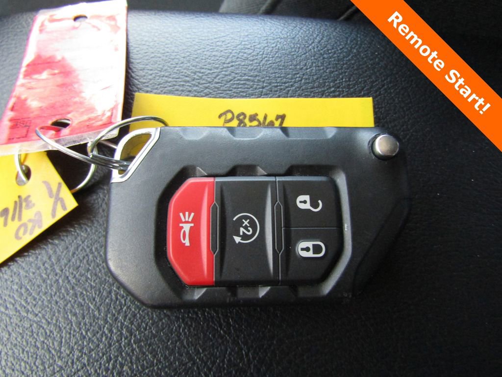 Used 2025 Jeep Wrangler Unlimited Rubicon w/ Convenience Group image 12