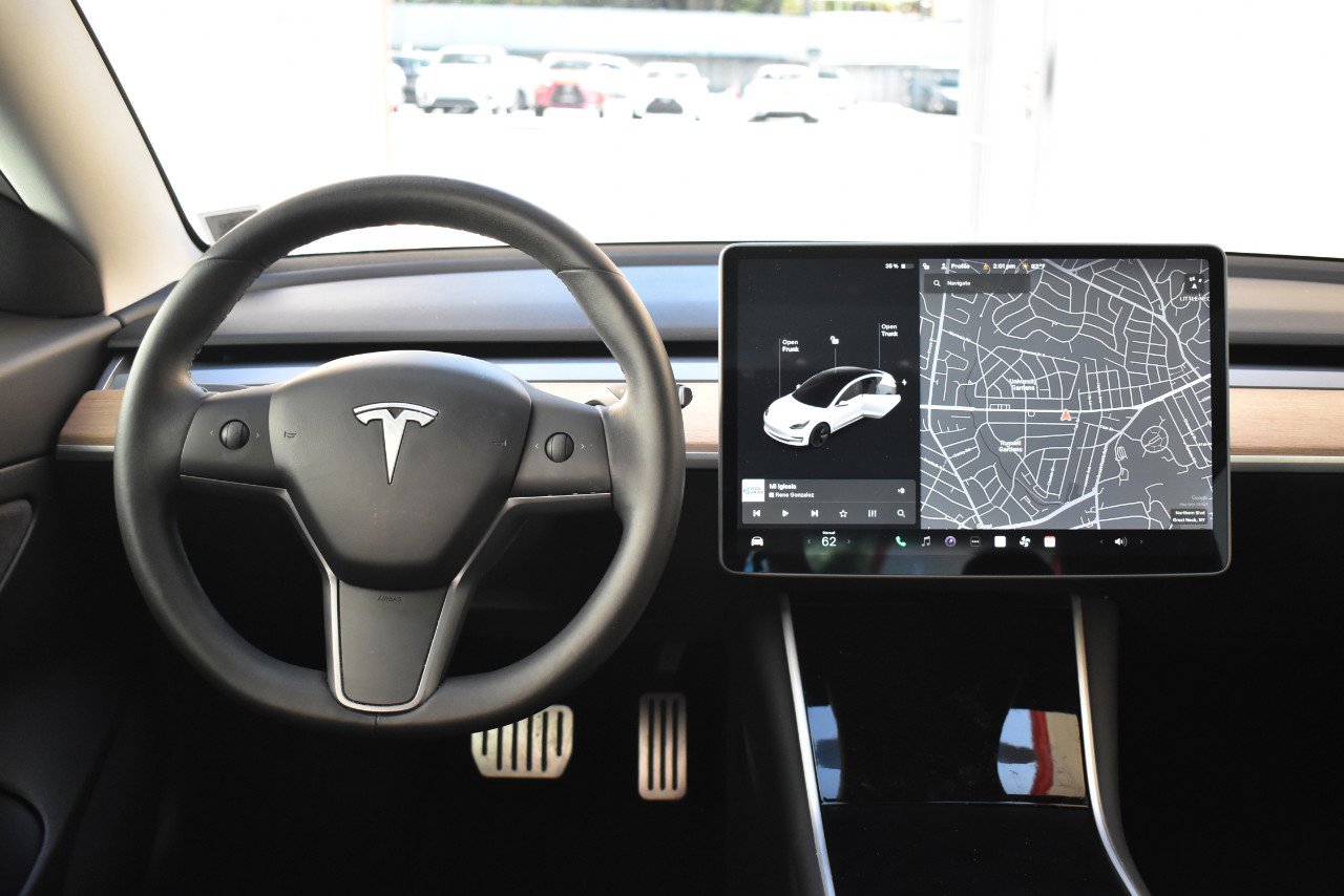 Used 2023 Tesla Model 3 Standard Range RWD image 24