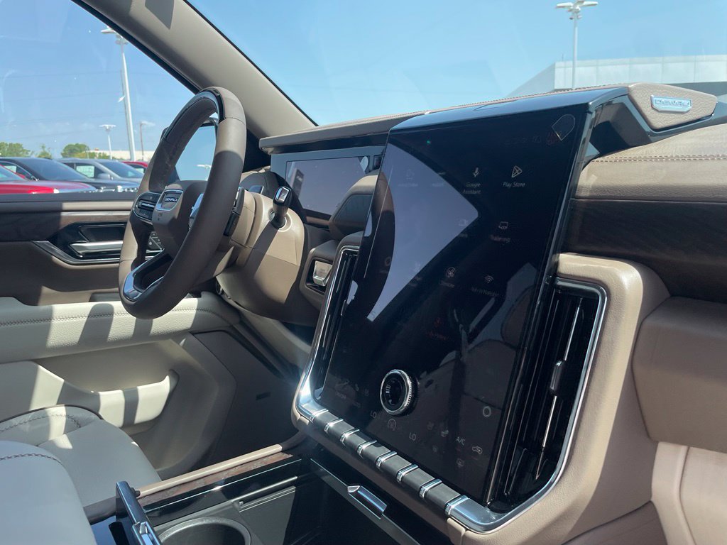 New 2026 GMC Yukon Denali w/ Advanced Technology Package AWD/4WD image 30