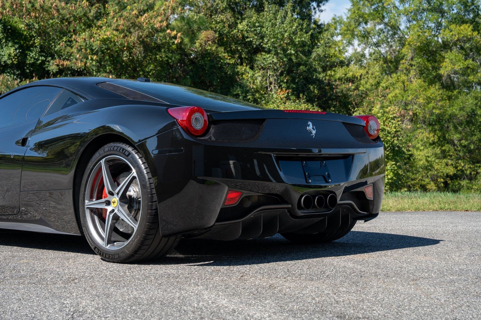 Used 2010 Ferrari 458 Italia Coupe RWD image 20