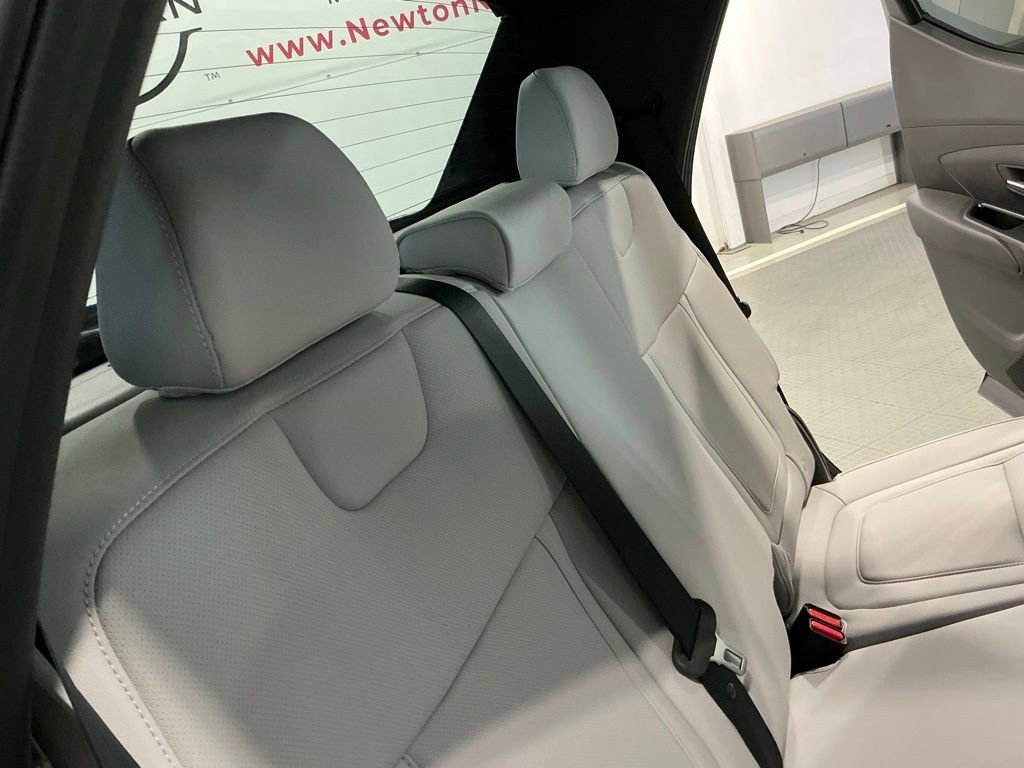 Used 2026 Hyundai Santa Cruz SEL image 12