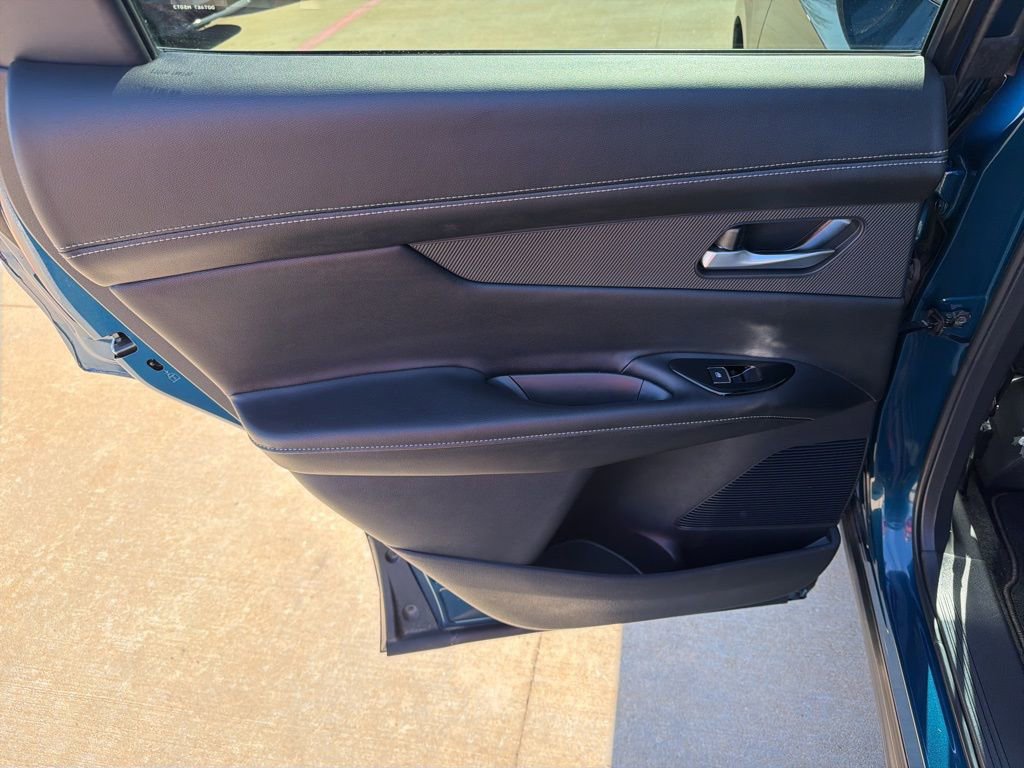 Used 2025 Nissan Murano SL AWD/4WD image 15