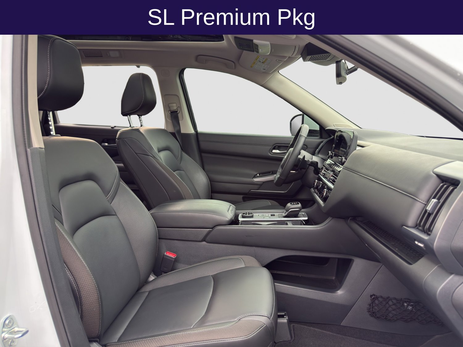 Used 2025 Nissan Pathfinder SL w/ SL Premium Package AWD/4WD image 18