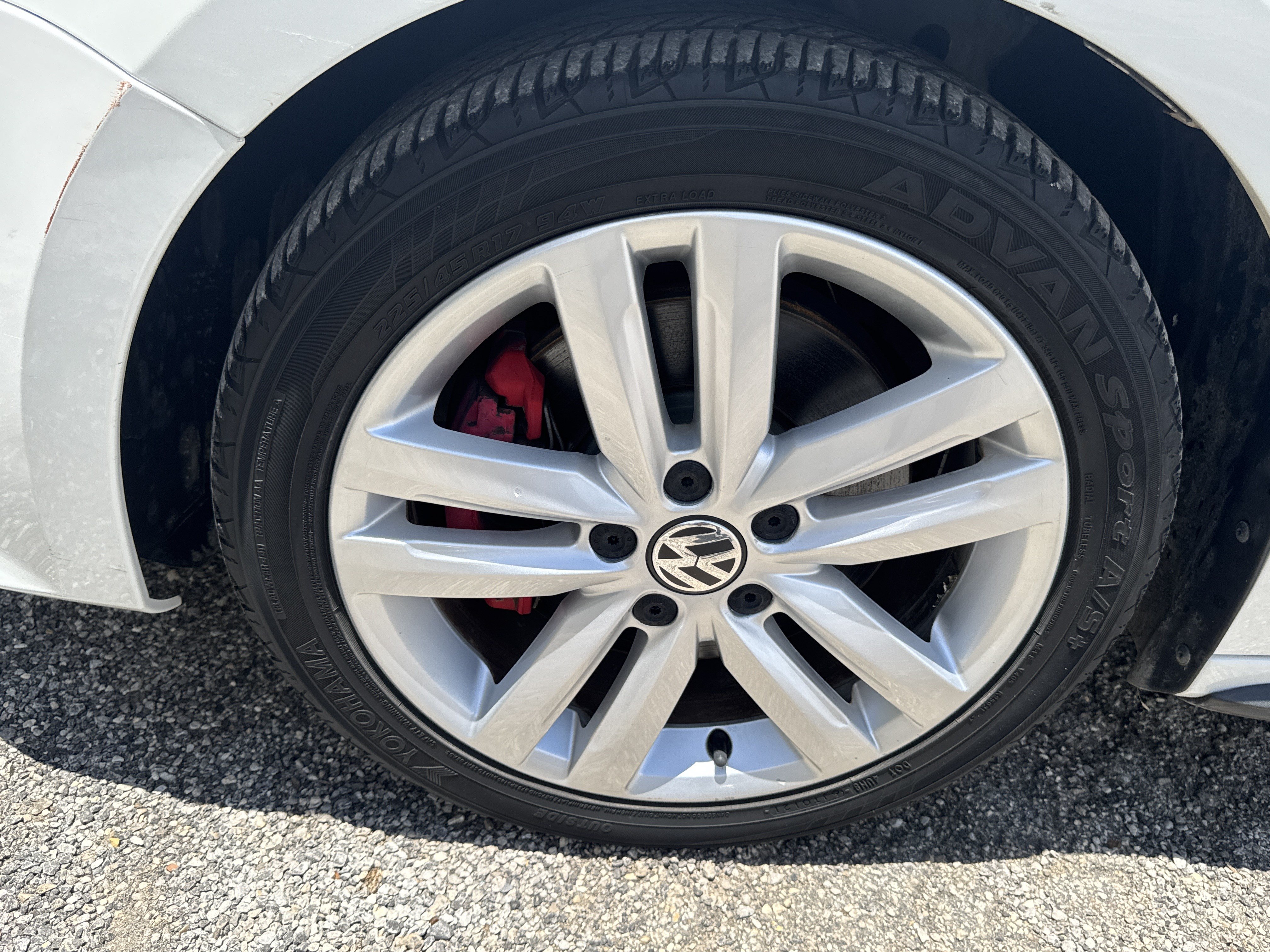Used 2012 Volkswagen Jetta GLI FWD image 9