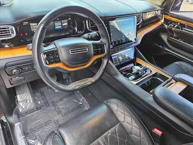 Used 2022 Jeep Grand Wagoneer Series III image 10