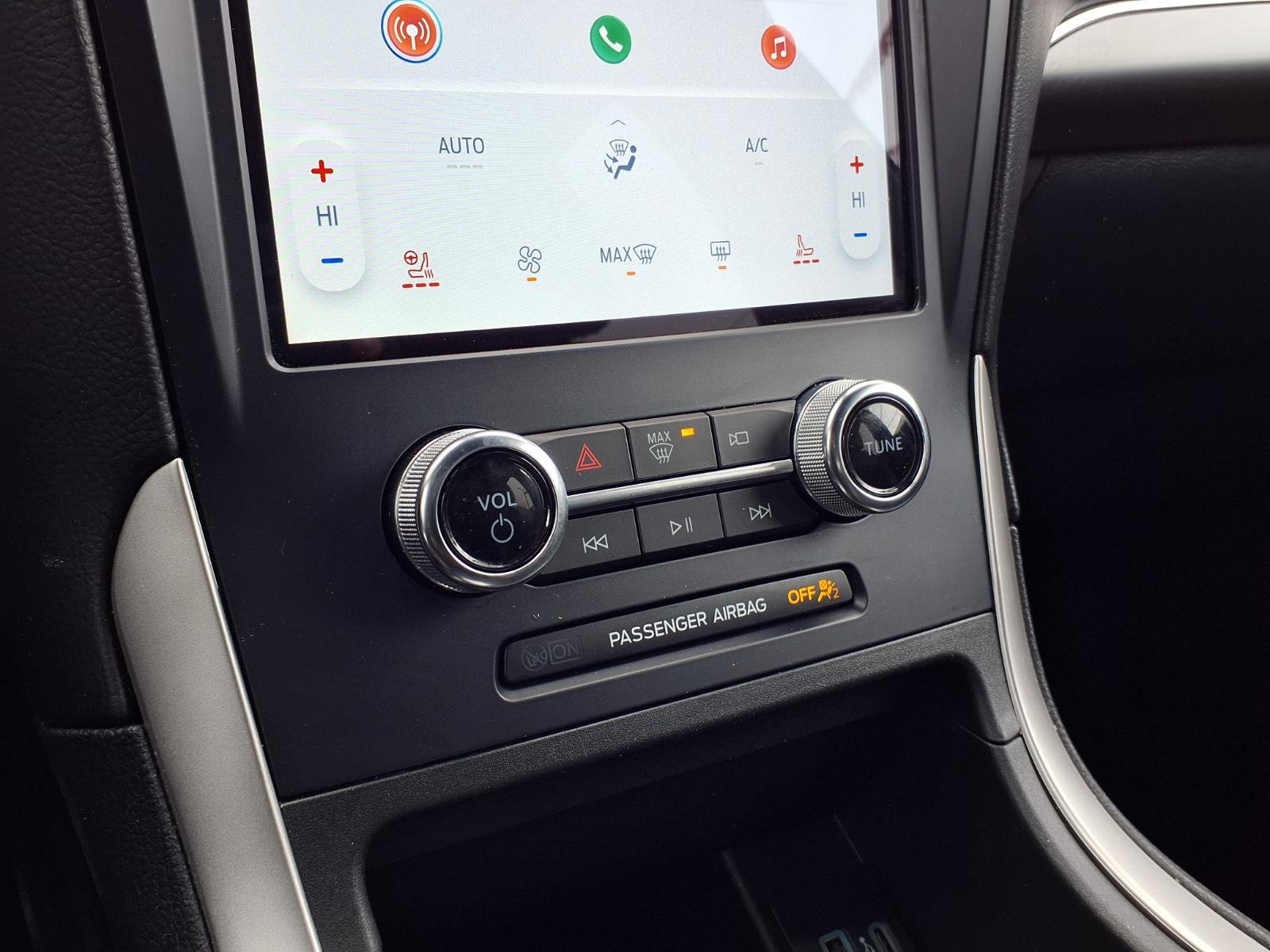 Used 2024 Ford Edge ST-Line image 13