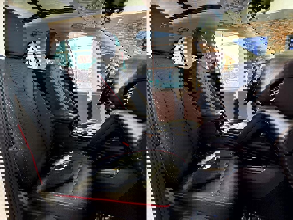 Used 2023 Buick Envision Essence w/ Sport Touring Package image 29