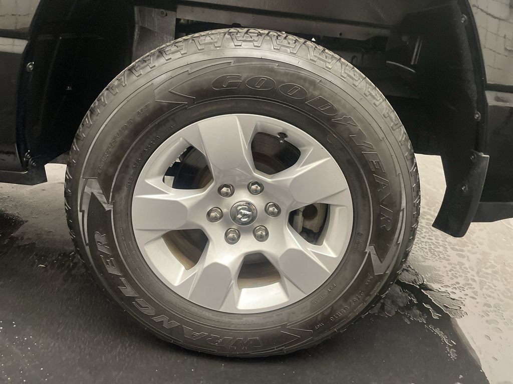 Used 2023 RAM 1500 Big Horn AWD/4WD image 25