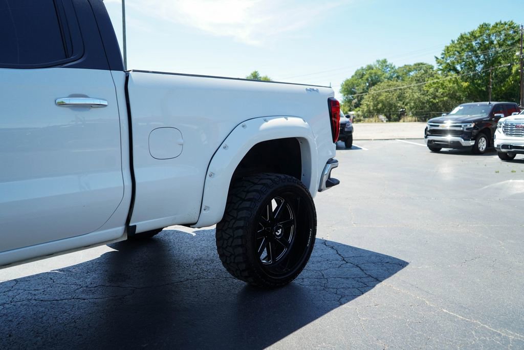 Used 2022 GMC Sierra 1500 SLT w/ SLT Convenience Package image 16