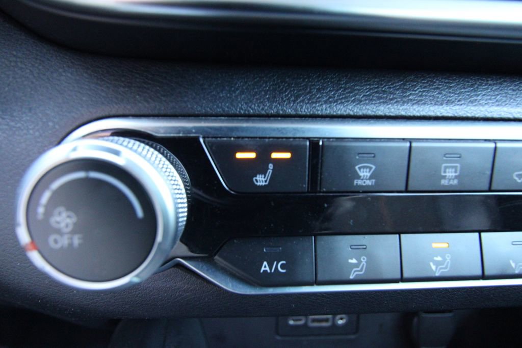 Used 2021 Nissan Altima 2.5 SR w/ SR Premium Package image 29