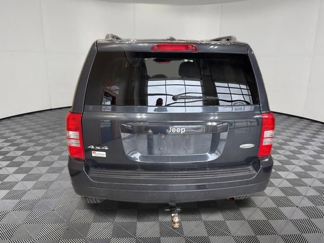 Used 2015 Jeep Patriot Latitude w/ Mopar Trailer Tow Group image 7