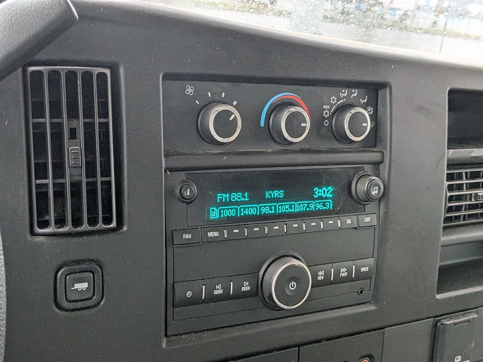 New 2024 Chevrolet Express 3500 w/ Power Convenience Package image 21