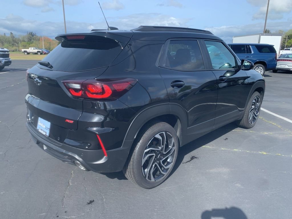 Used 2025 Chevrolet TrailBlazer RS w/ Convenience Package image 4