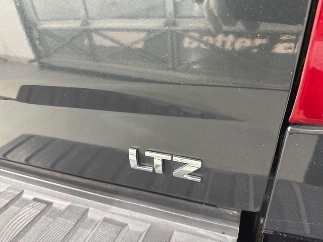 Used 2018 Chevrolet Silverado 1500 LTZ Z71 w/ LTZ Plus Package image 12